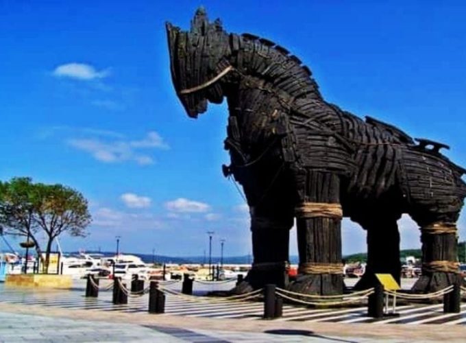 The famous Trojan Horse replica from the Hollywood movie, displayed in Çanakkale city center.