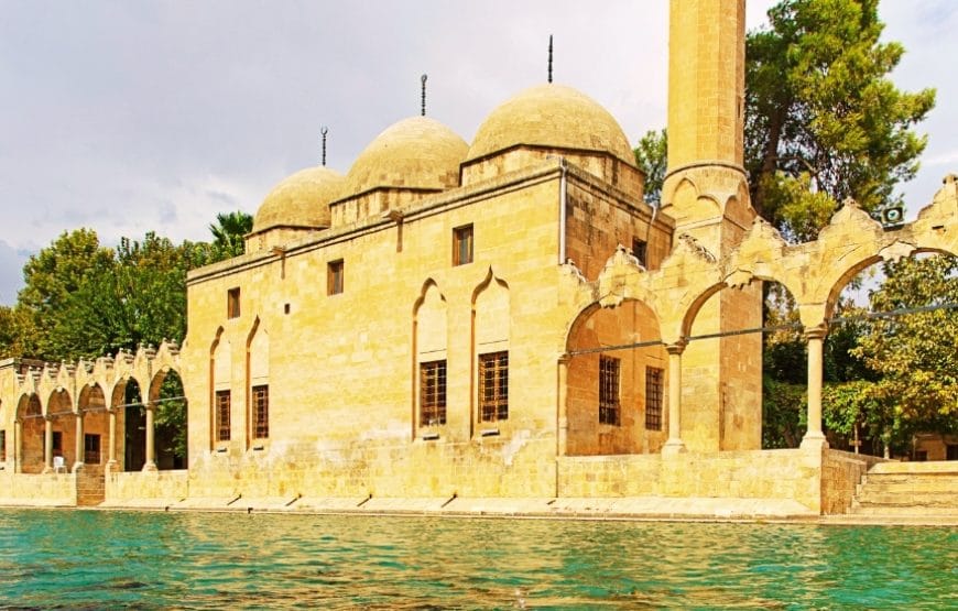 The serene Abraham Pool in Şanlıurfa, believed to be the site where Prophet Abraham was thrown into the fire.